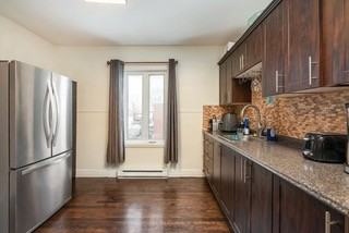 7656 Rue Broadway - Photo 3 of 16