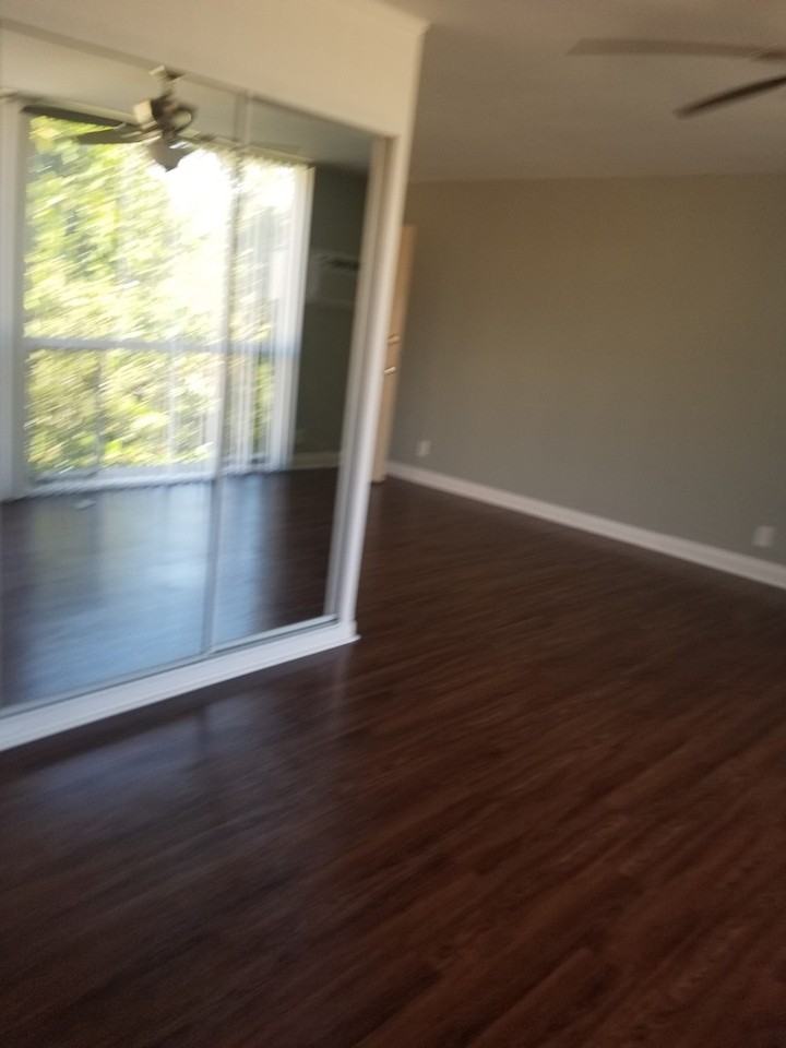 Nightingale Apartments - Photo 4 of 14
