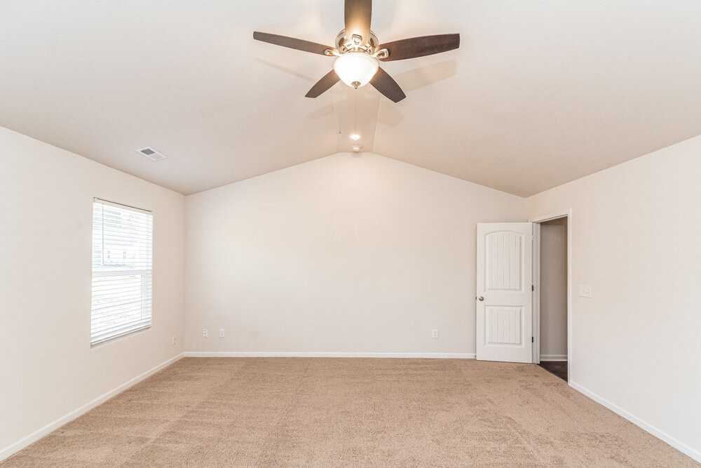 85 Shallow Dr - Photo 7 of 17