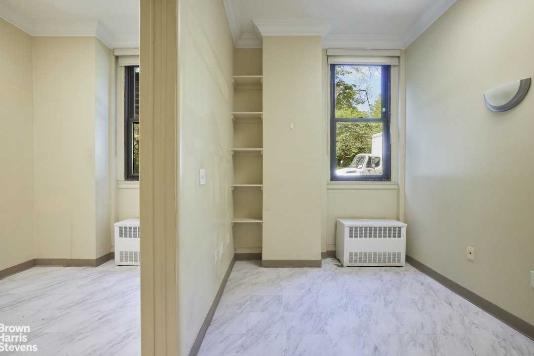 1115 5th Ave #1A - Photo 5 of 7