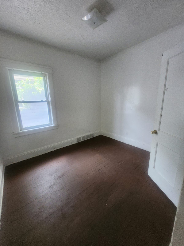 450 E 149th St #UP - Photo 5 of 7