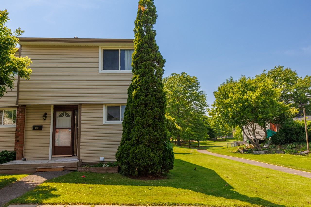 1441 Palmerston Drive #305 - Photo 2 of 33