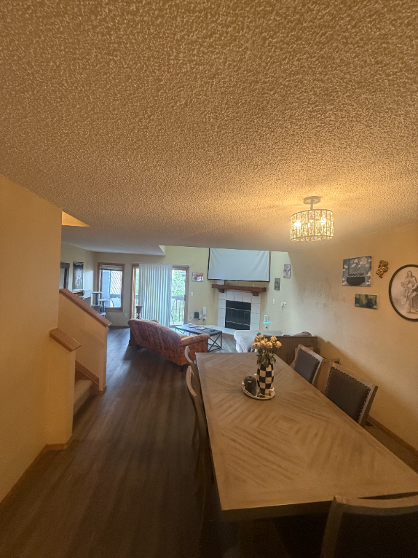 2829 Springdale Ln - Photo 3 of 6