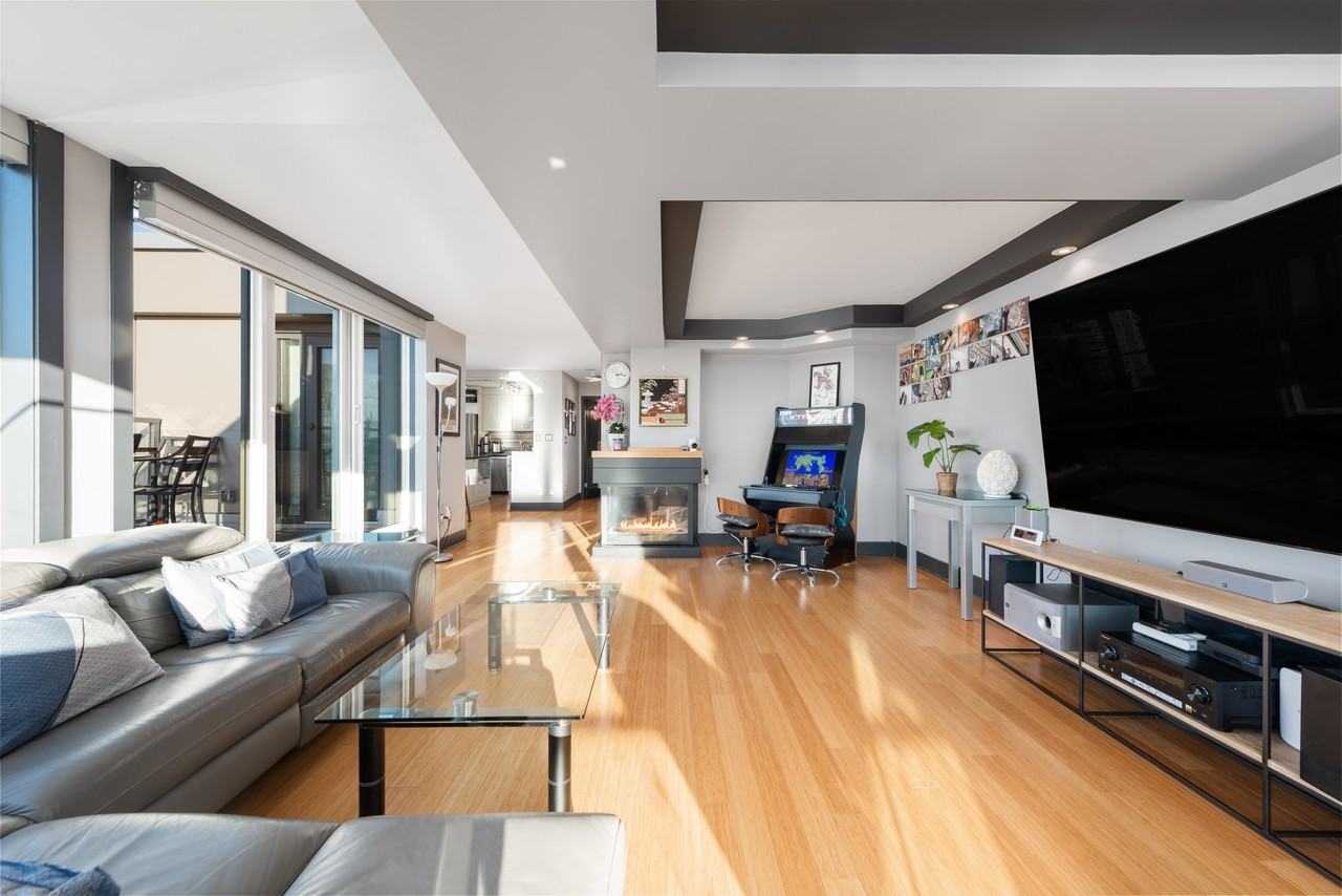 888 Pacific Street #18xx - Photo 3 of 23