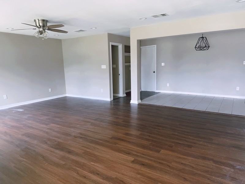 313 Lovers Ln - Photo 2 of 17