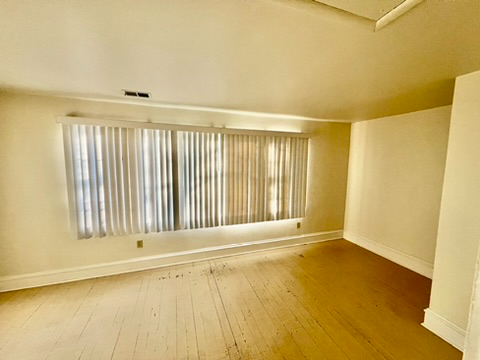 2122 N 12th St #3 - Photo 3 of 9