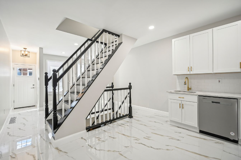 165 W Wilt St #111 - Photo 2 of 19