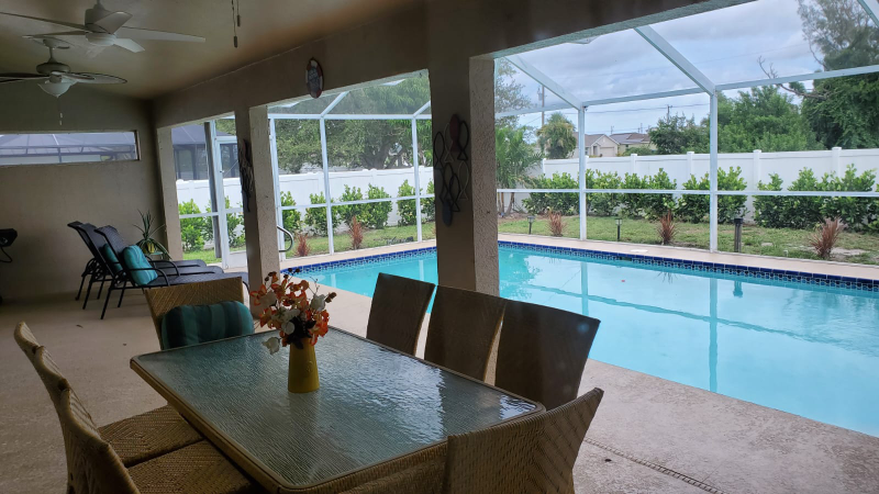 1607 Sw 18th St - Photo 5 of 11