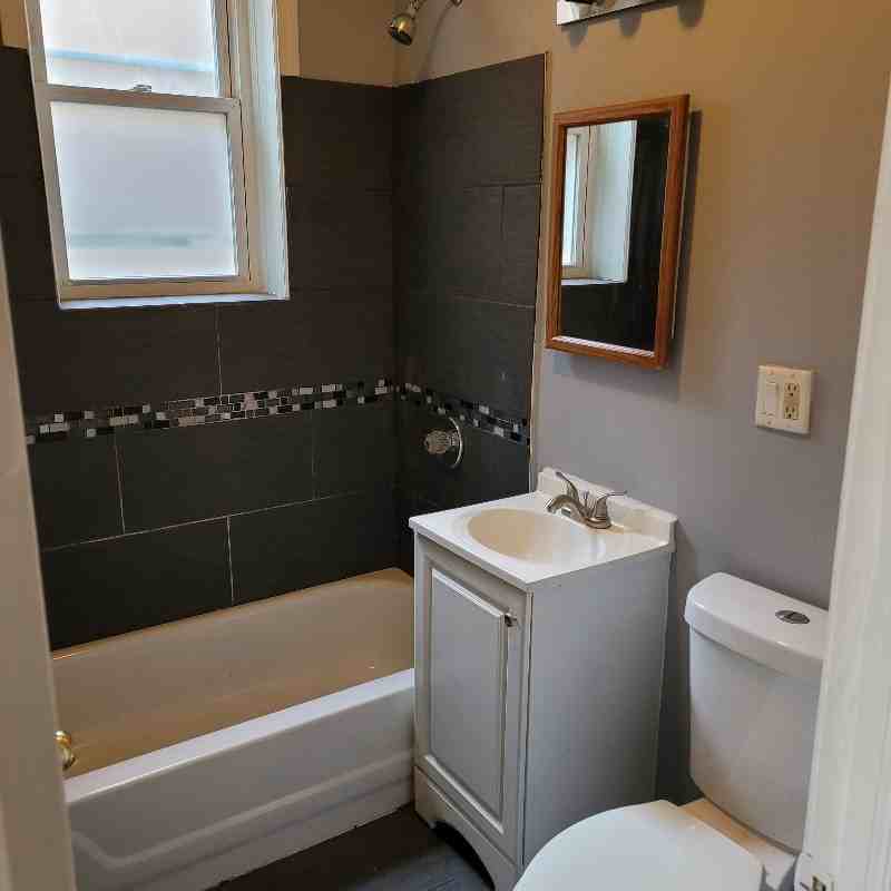 6621 South Greenwood Avenue #2 - Photo 4 of 10