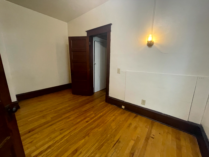 603 Simpson St #1 - Photo 3 of 12