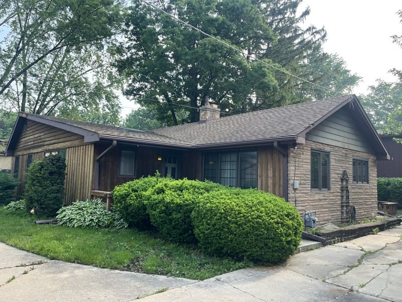 203 S Wood Dale Rd - Photo 2 of 4