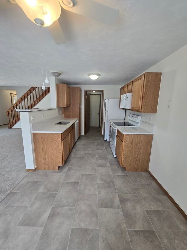 5914 W 92nd Dr - Photo 2 of 16