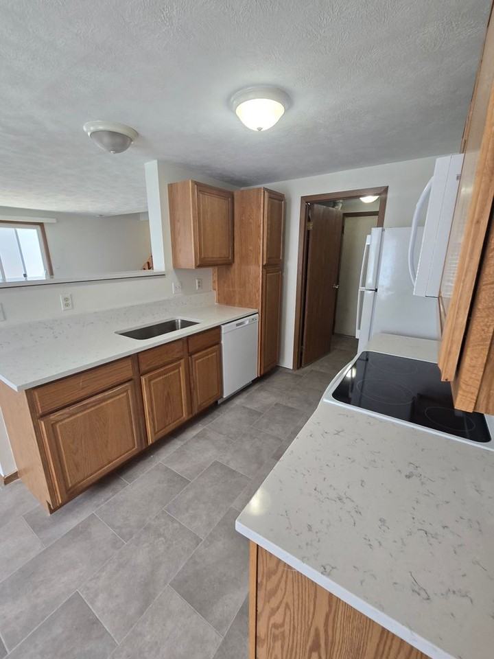 5914 W 92nd Dr - Photo 3 of 16