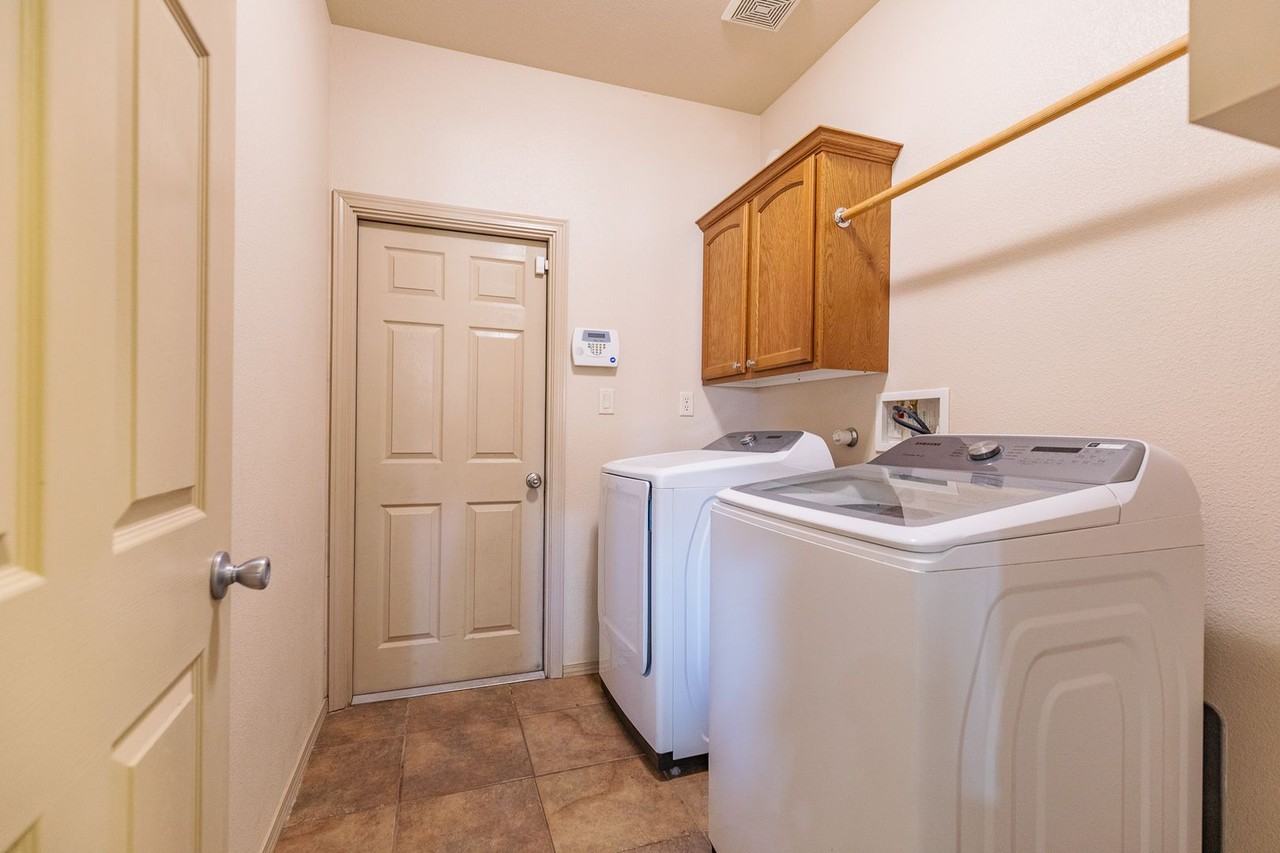 219 Palo Duro - Photo 4 of 36