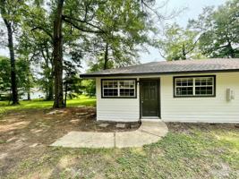 featured image of 215 Harrell St