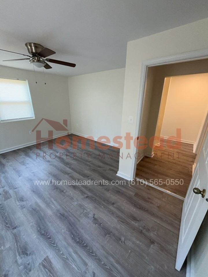 26 Railroad Ave - Photo 2 of 36