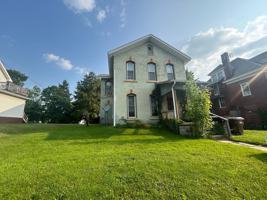 featured image of 515 South Center Street