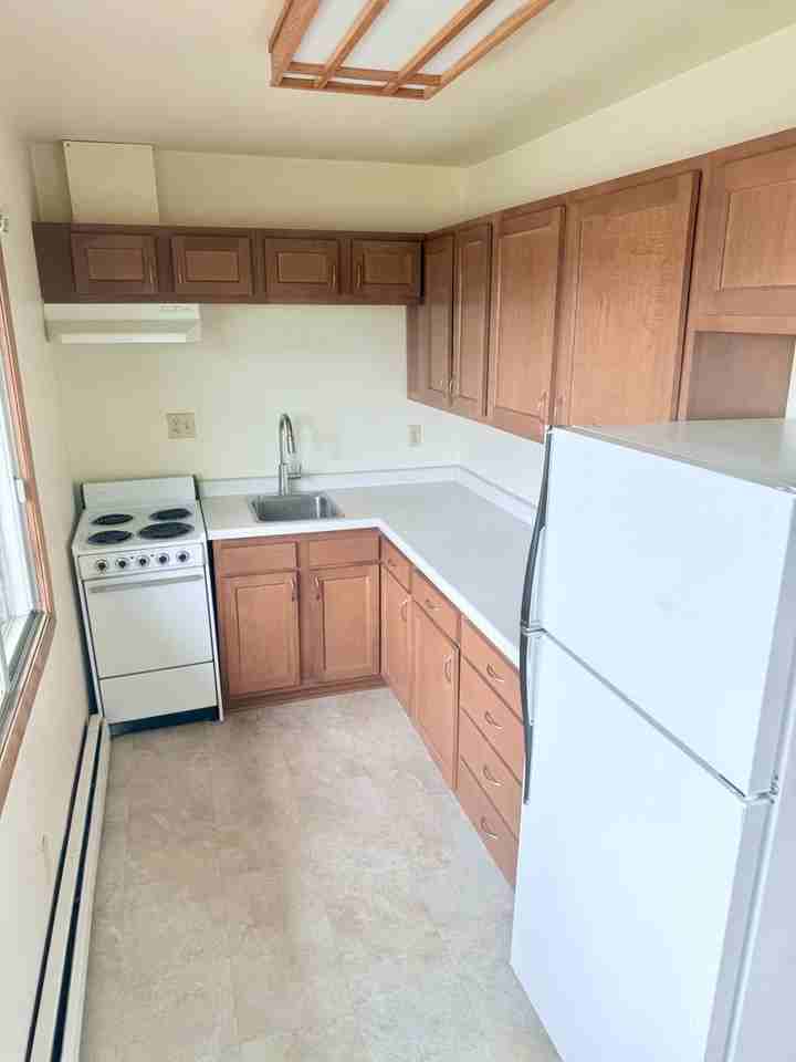 1161 W Carriage Dr #11 - Photo 5 of 18