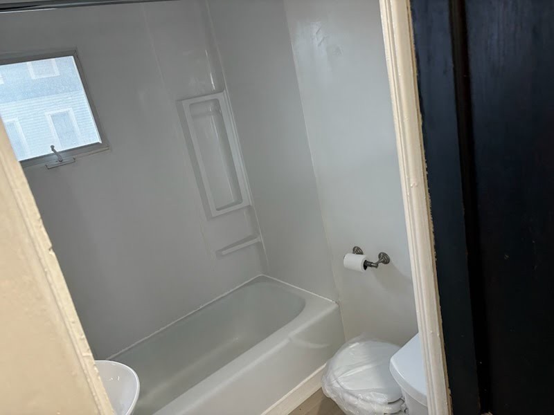 123 Mckinley Pkwy #5 - Photo 5 of 7