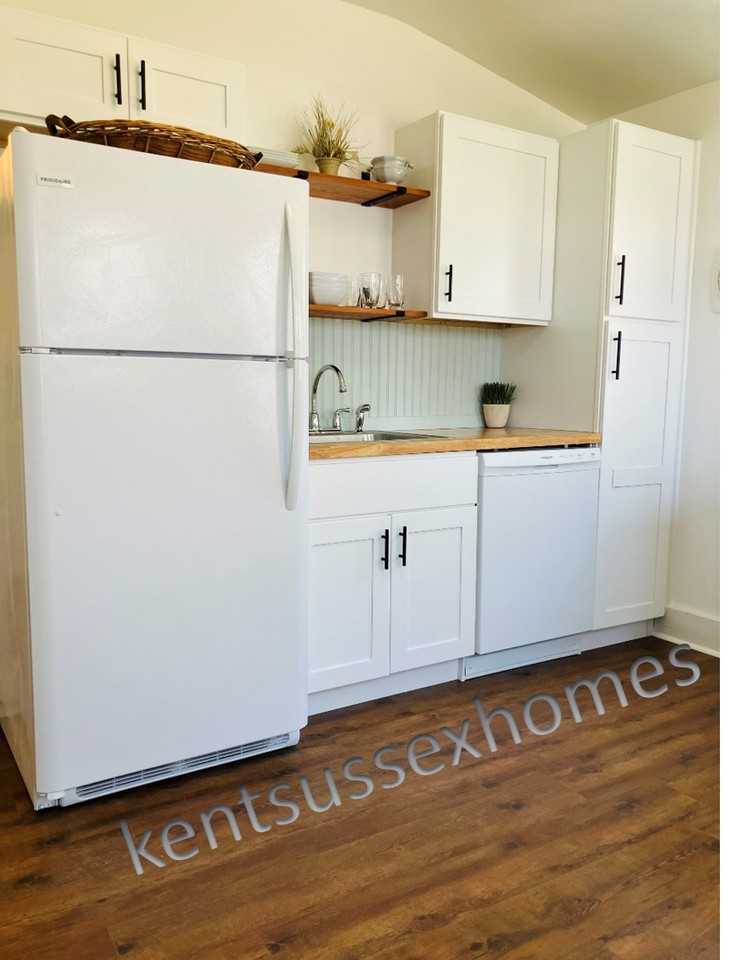 112 Mechanic St #A - Photo 2 of 18