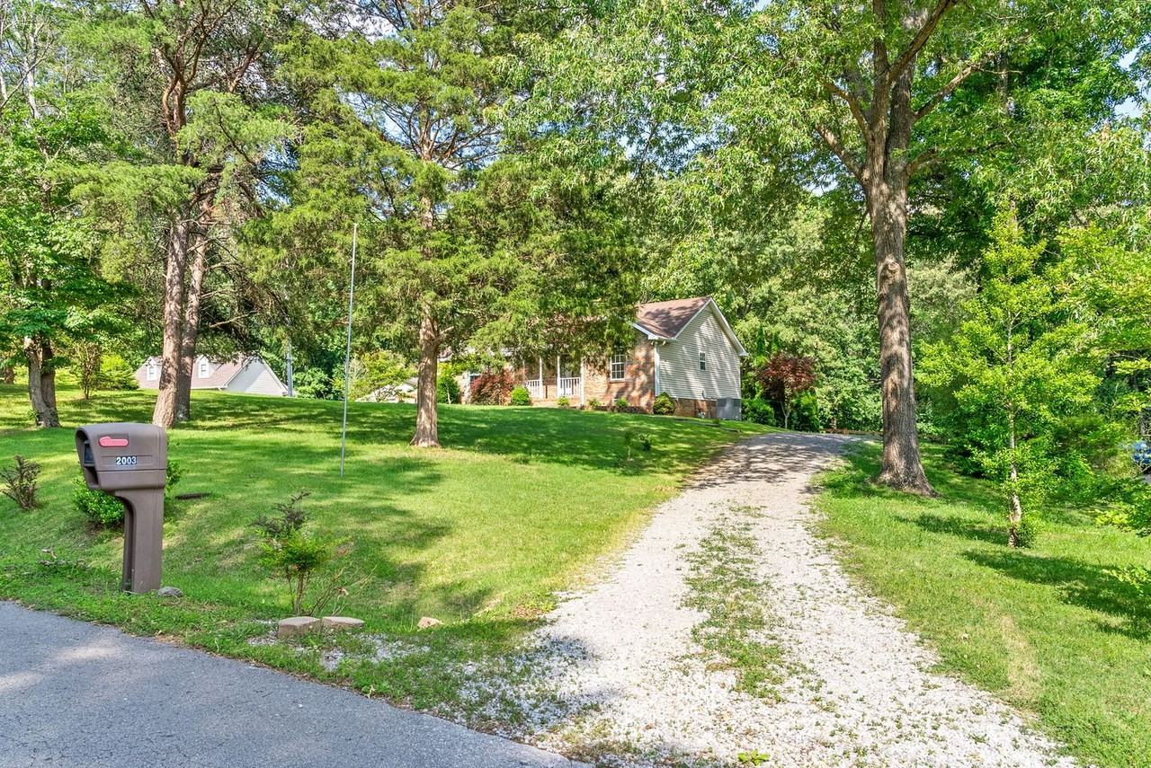 2003 Cherokee Trl - Photo 2 of 31