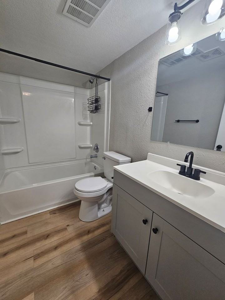 3424 Heatherton Drive - Photo 6 of 13