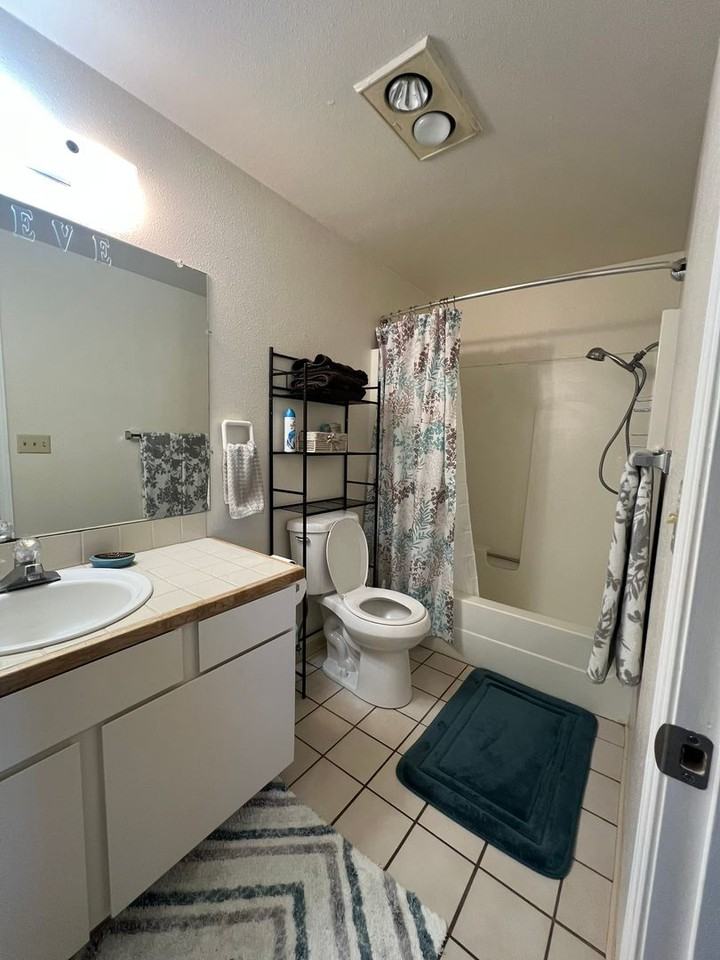 2121 N Eldorado Ave ##03 - Photo 6 of 6