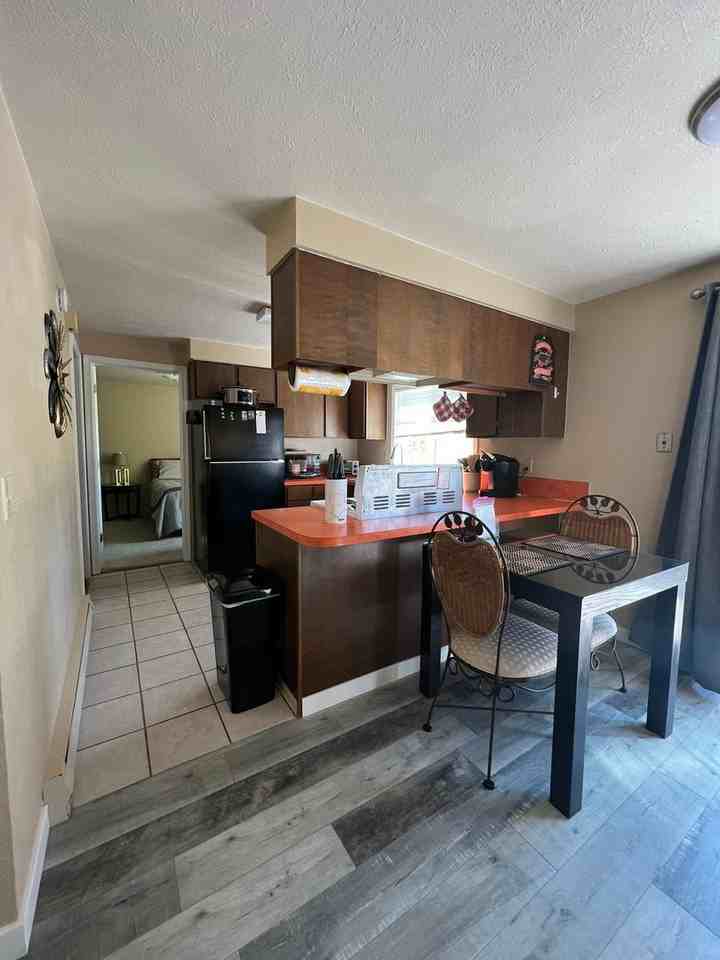 2121 N Eldorado Ave ##05 - Photo 4 of 7