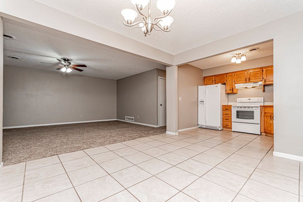 1528 Saint Marys Rd - Photo 7 of 24