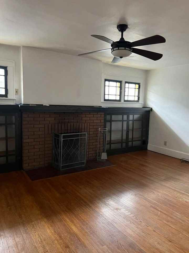 2902 Fenwood Ave - Photo 3 of 9