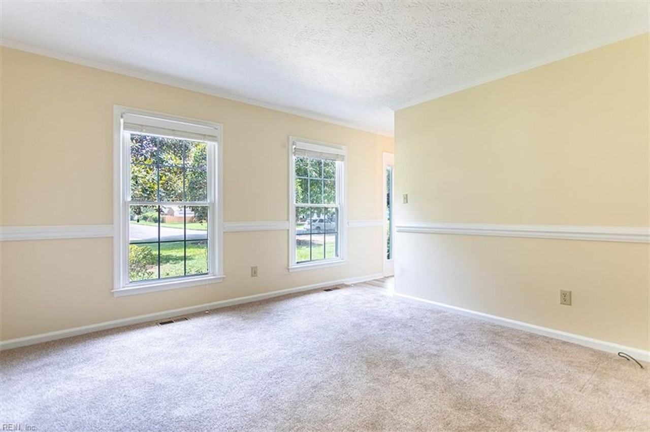 2 Oscars Ct - Photo 4 of 37