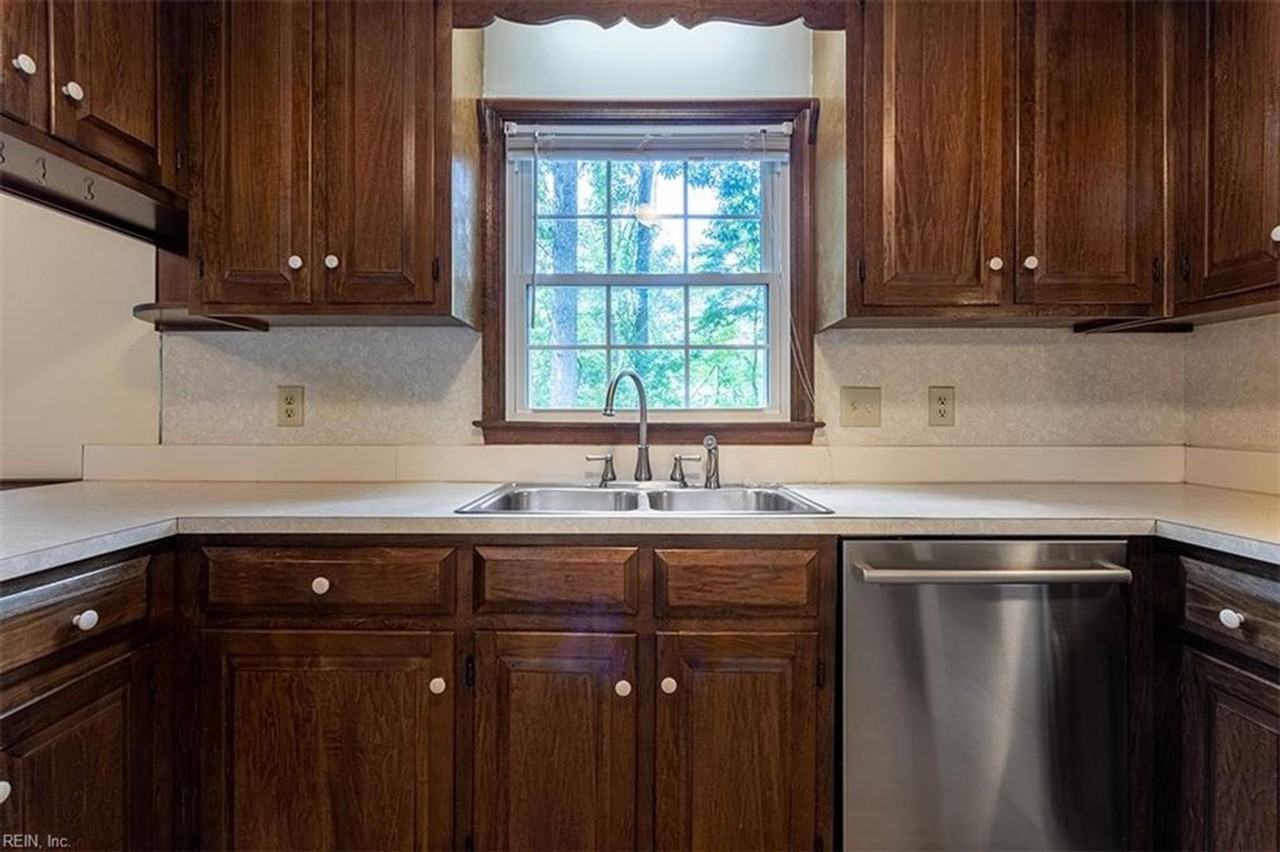 2 Oscars Ct - Photo 7 of 37