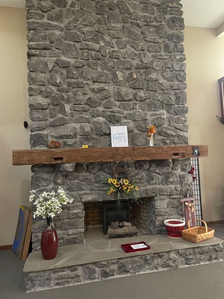 Welcome to Marie Way – A Unique Living Experience in the Heart of Alden - Photo 2 of 3