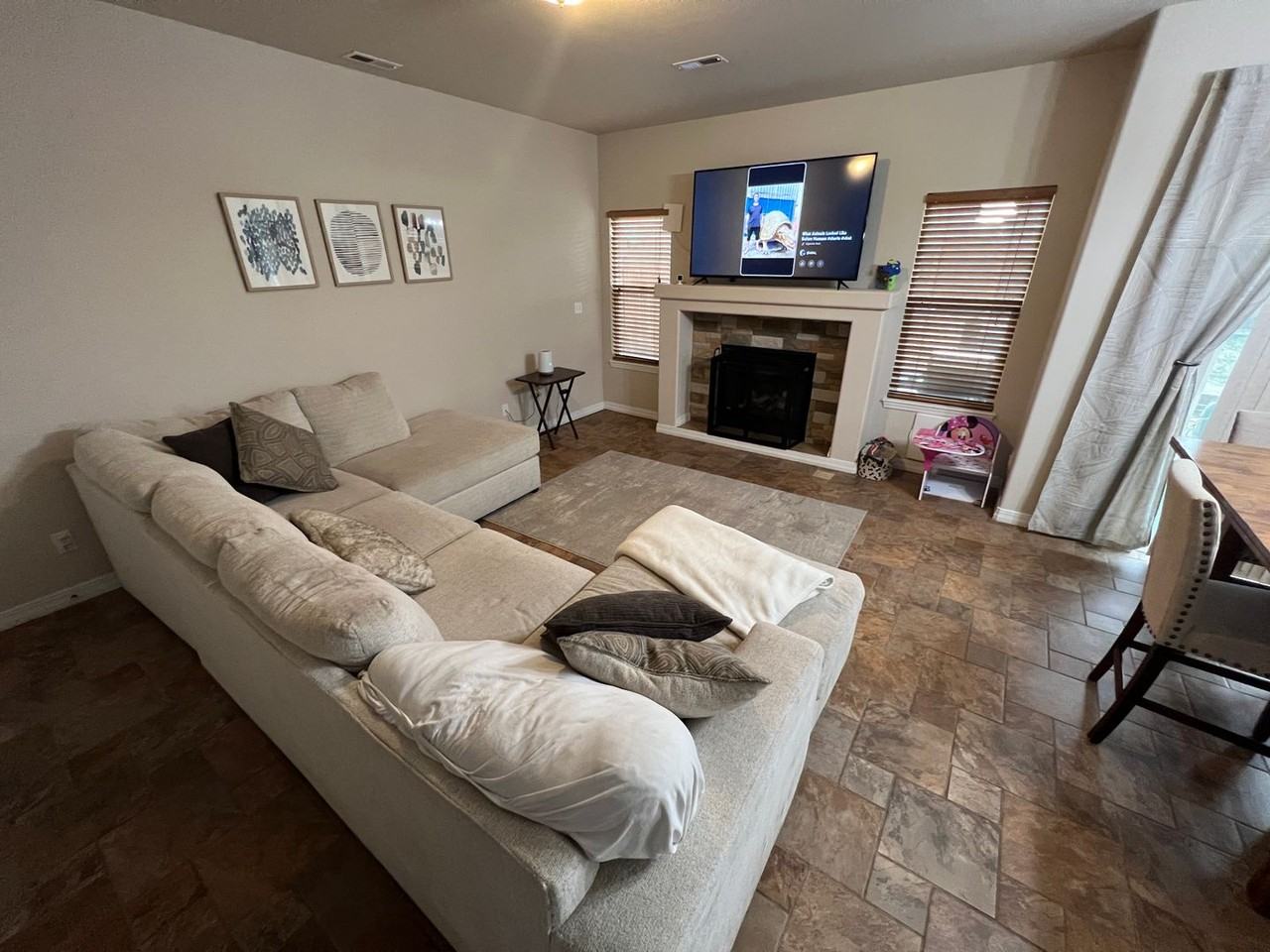 2063 Velliquette Ln - Photo 2 of 33