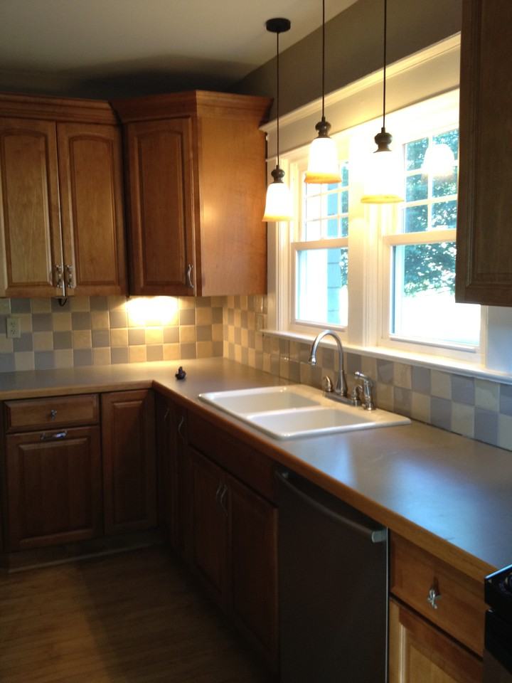 201 E Sycamore St #NA - Photo 2 of 7