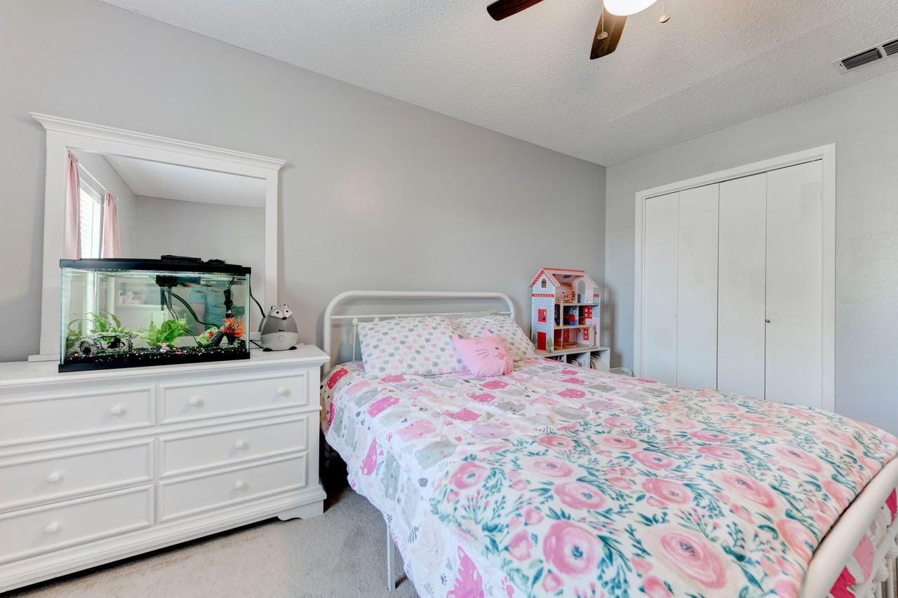 303 Manning Dr - Photo 7 of 40