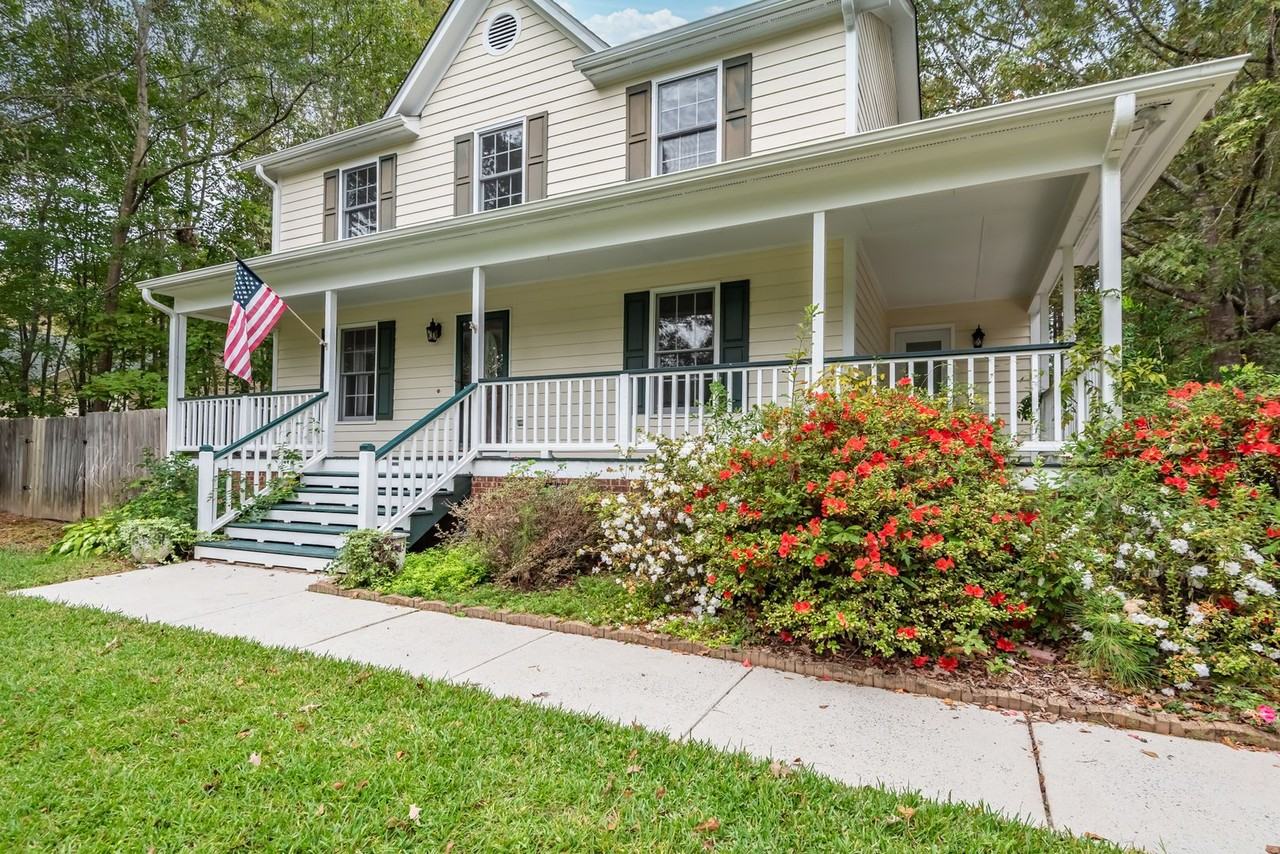 209 Goldfield Dr - Photo 3 of 24