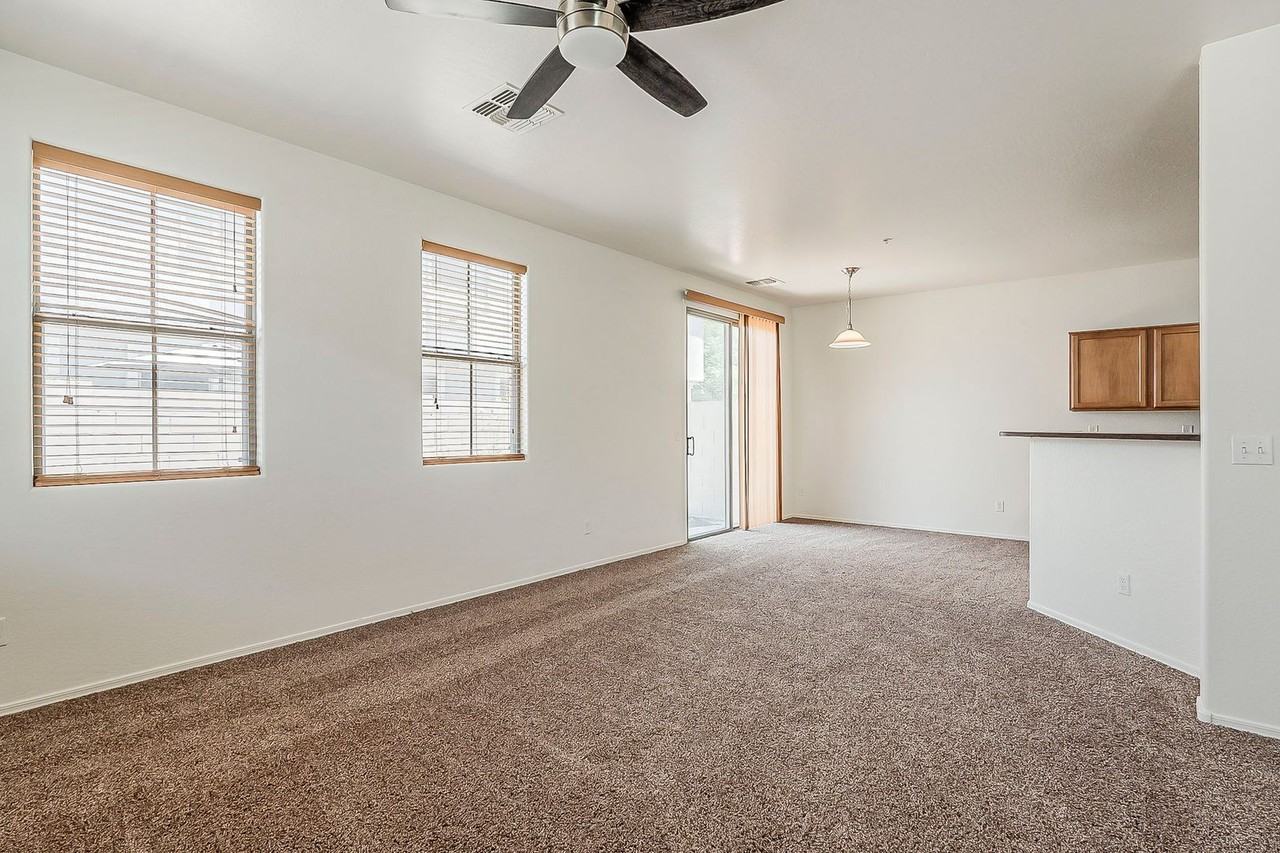 3022 E Donner Dr - Photo 6 of 41