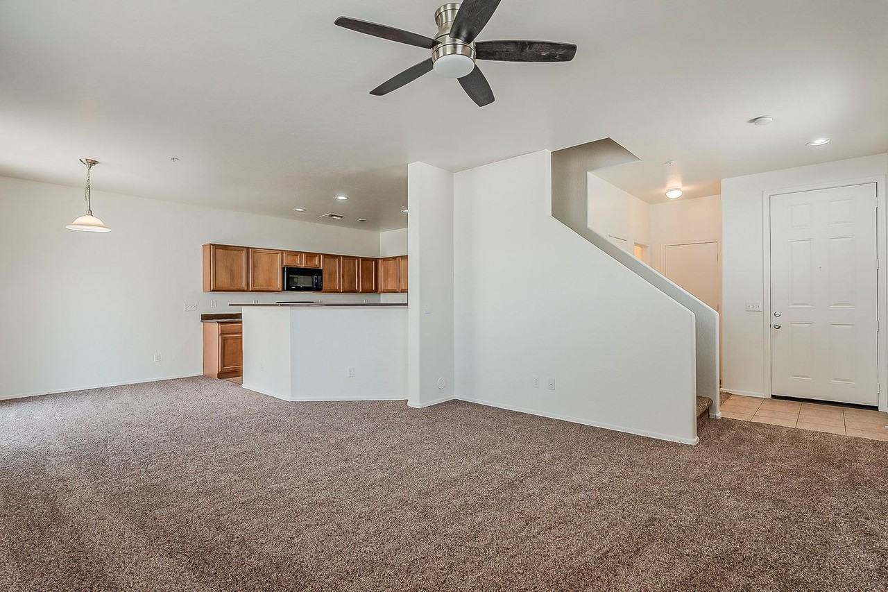 3022 E Donner Dr - Photo 7 of 41