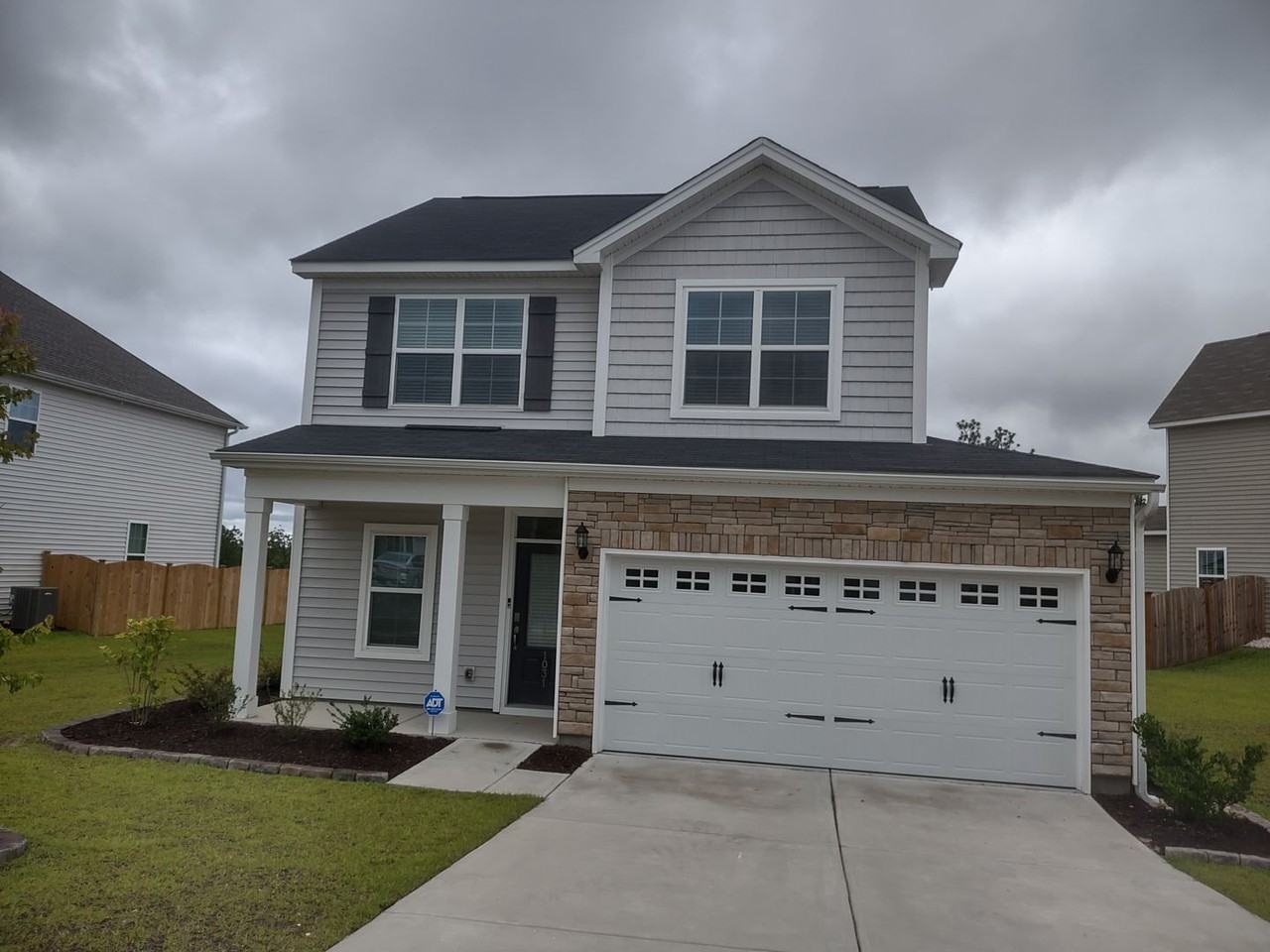 1031 Ashcroft Cir - Photo 7 of 50