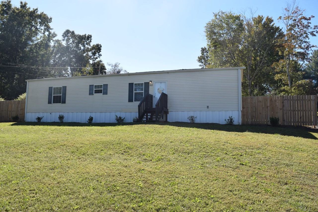 90 Pine Ridge Dr - Photo 2 of 24