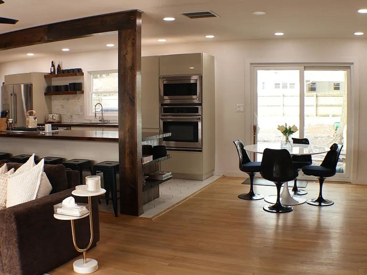 1945 S Cedarbrook Ave - Photo 3 of 28