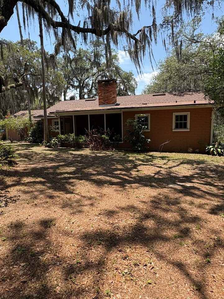 2227 Country Club Dr - Photo 2 of 37
