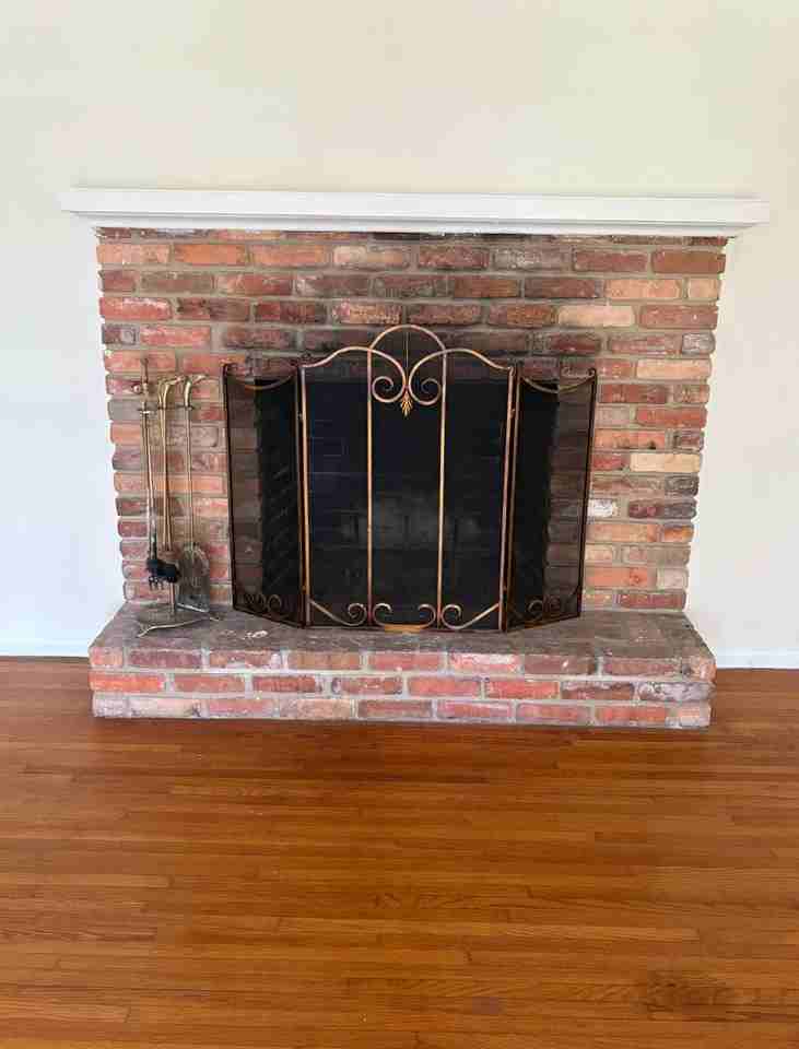 2227 Country Club Dr - Photo 6 of 37