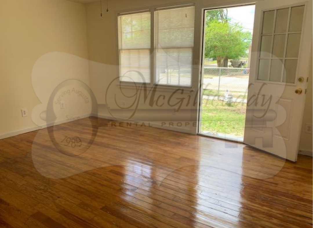 1248 Holden Dr #NA - Photo 2 of 9