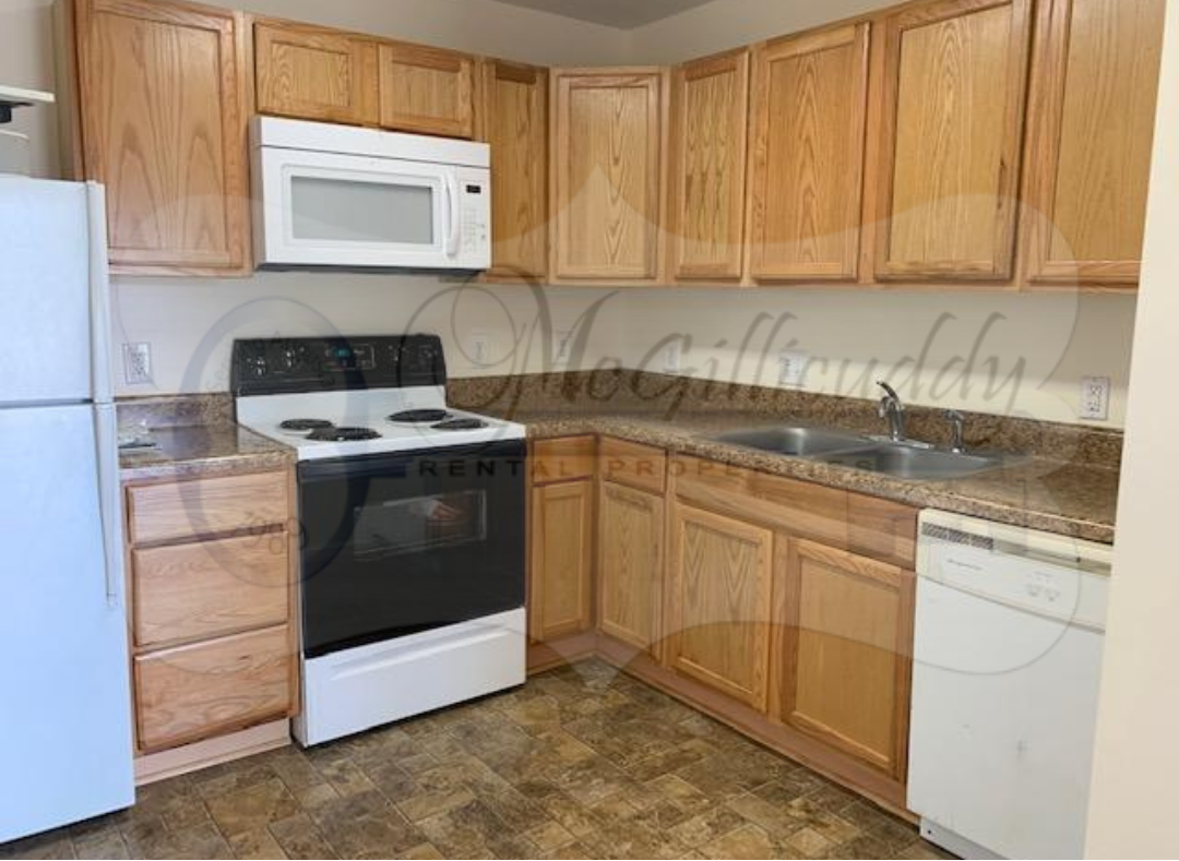 1248 Holden Dr #NA - Photo 3 of 9