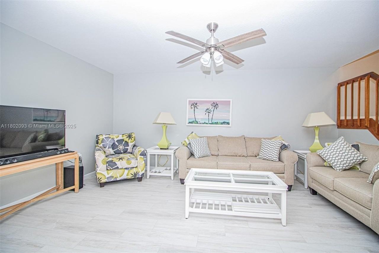 1410 14th Ter #1410 - Photo 2 of 15