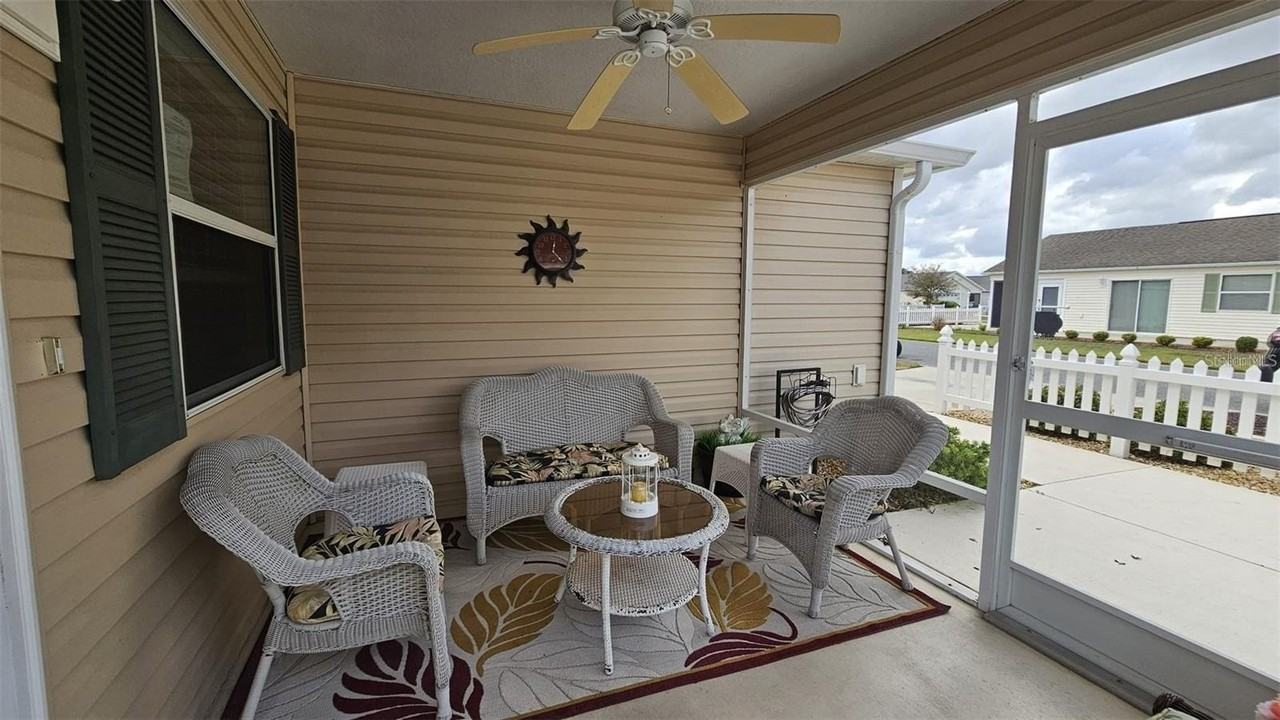 2552 Red Cedar Ln - Photo 4 of 21