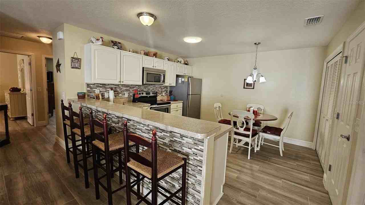 2552 Red Cedar Ln - Photo 7 of 21