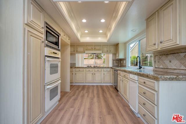 3974 Astaire Avenue - Photo 2 of 8